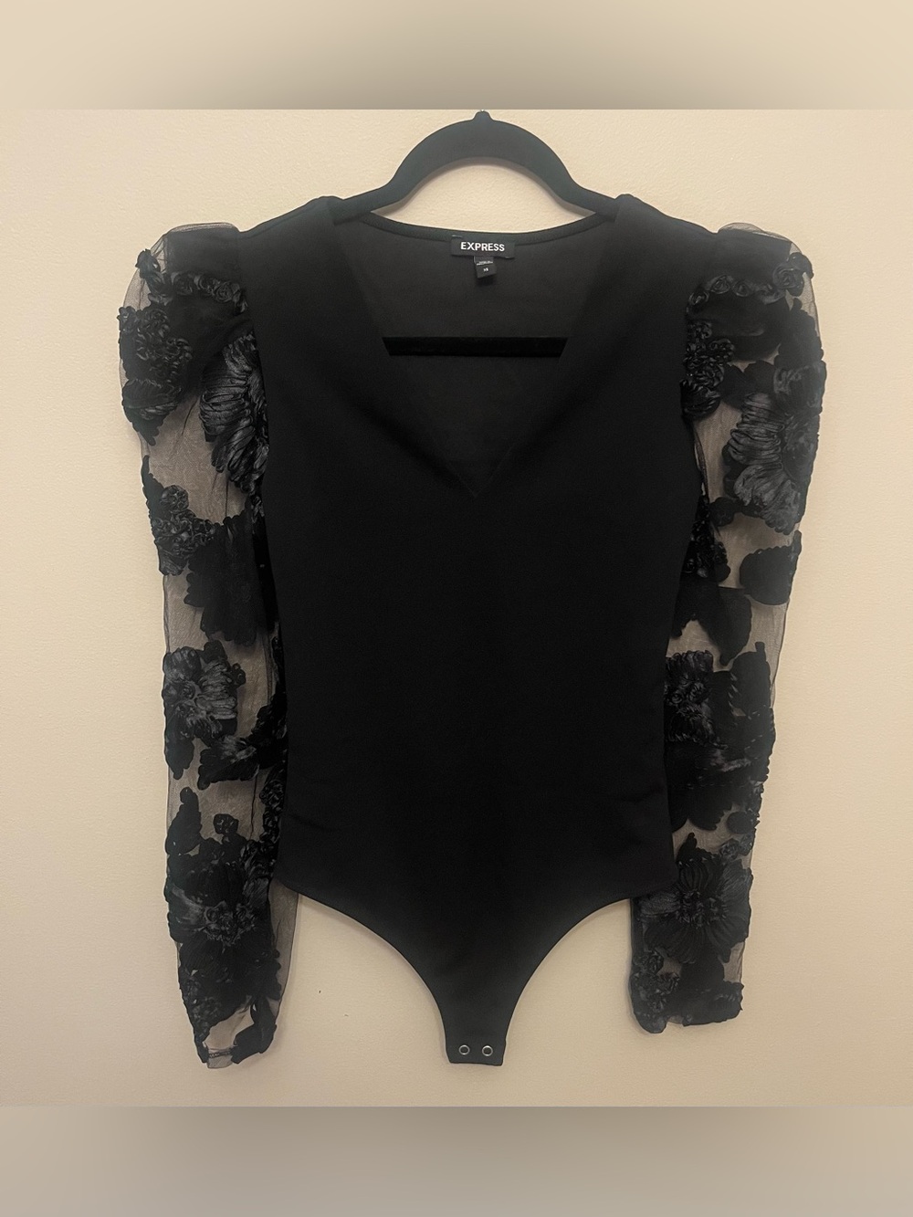 Express Floral Lace Puff Long Sleeve Bodysuit Women's Size XS Black